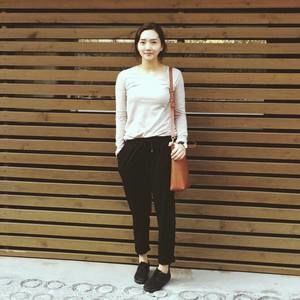 Meet your Posher, Jenny